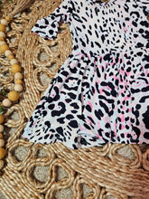 Load image into Gallery viewer, 2t Ballerina
