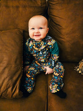 Load image into Gallery viewer, Groovy Flares
